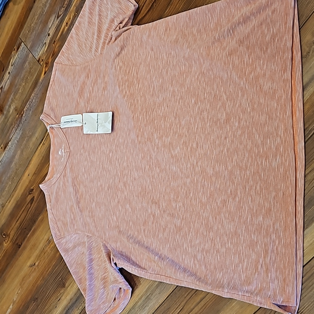 🆕 Tommy Bahama cape Cayo v neck